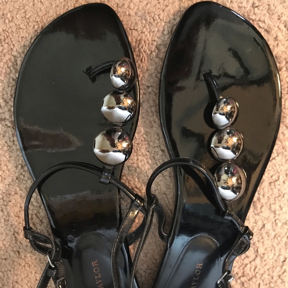 Black sandals
